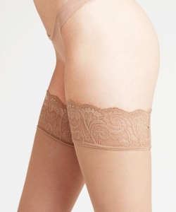 Pończochy samonośne powder Matt Deluxe 20 den FALKE 